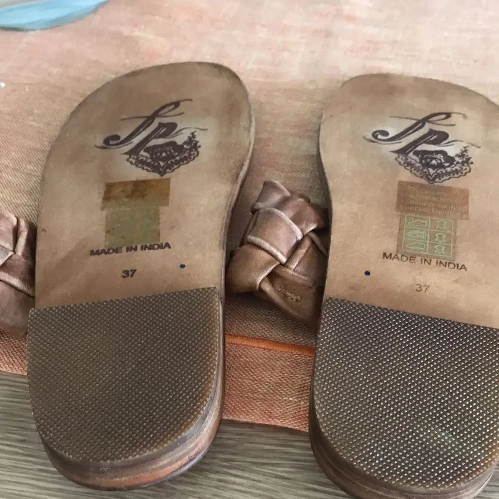 Free People Winding River Leather Slip On Sandal size 7